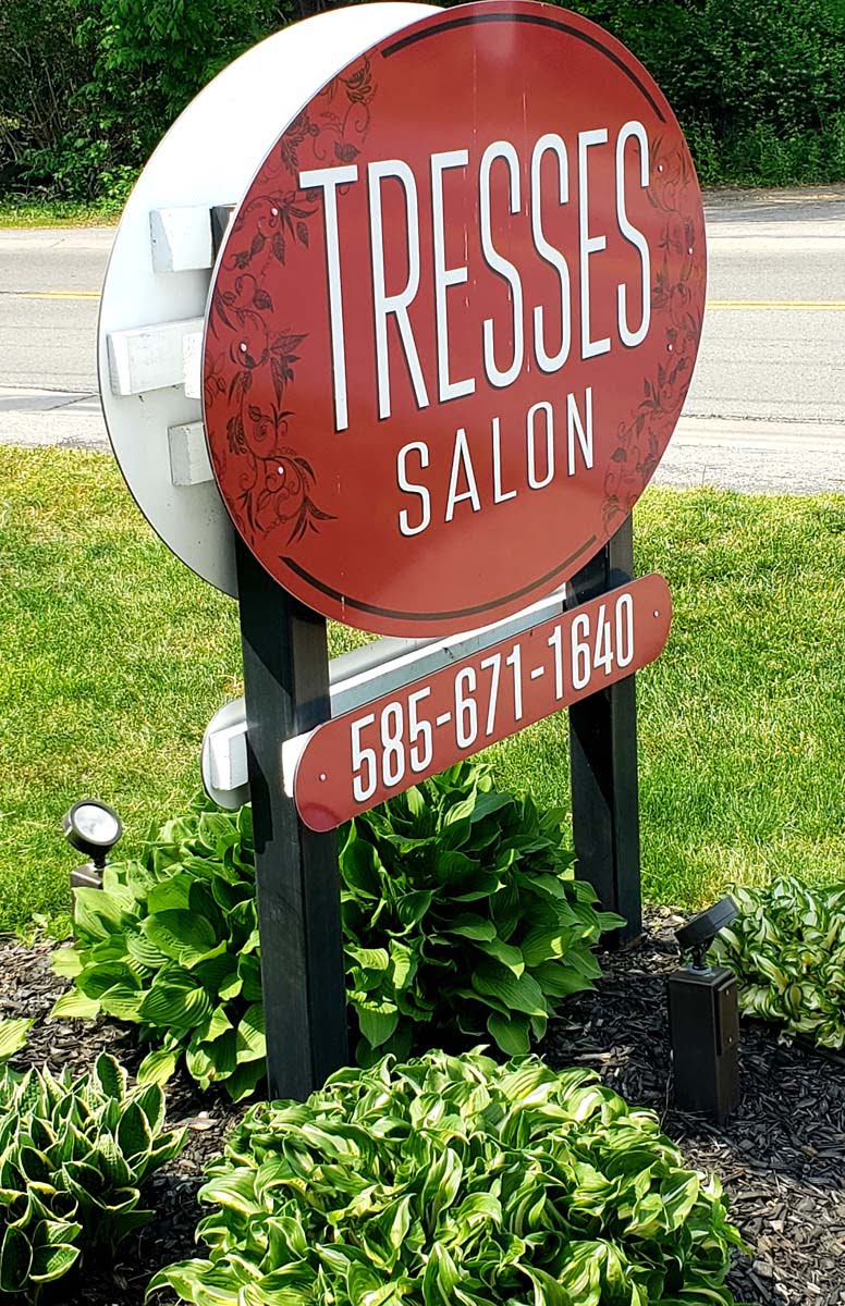 Tresses Salon Front Sign